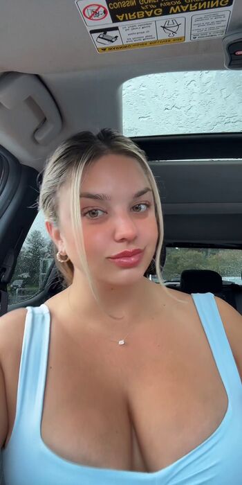 Leaked Michhelleex private photo viral onlyfans