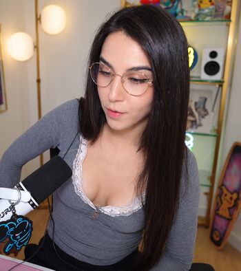 Leaked Midna private photo viral onlyfans