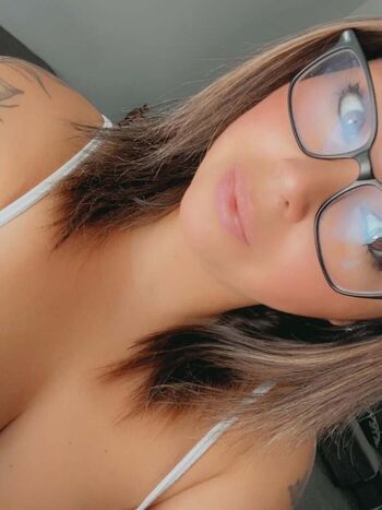 Leaked Midwestmylf private photo viral onlyfans