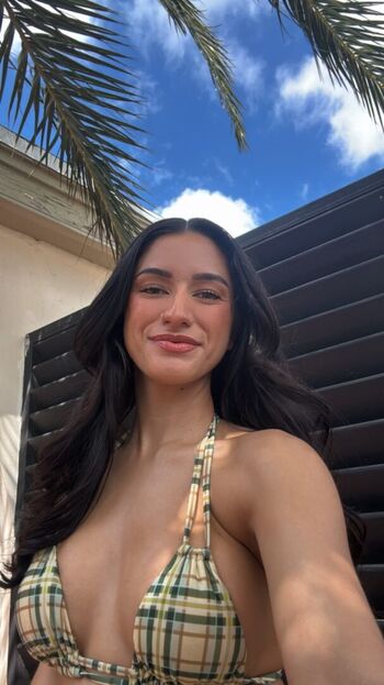 Leaked Mikaelachavezt page private photo viral onlyfans