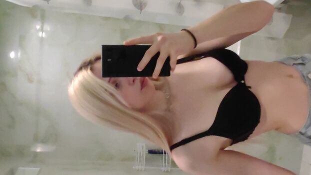 mikaelataron