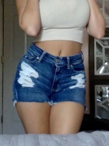 Mikahhlynn