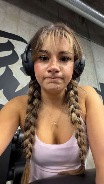 Mikayla Campinos