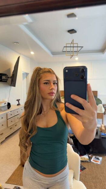 Mikayla Campinos