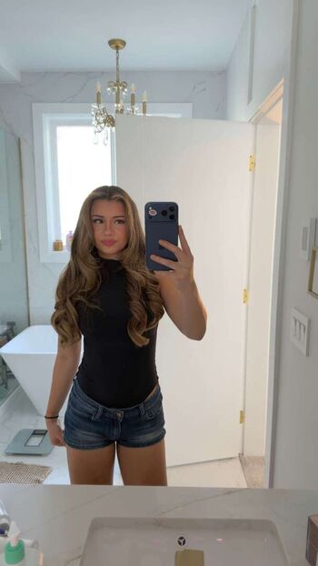 Mikayla Campinos