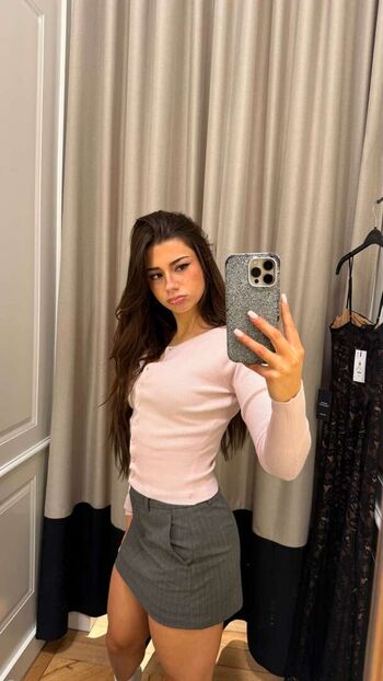 Mikayla Campinos