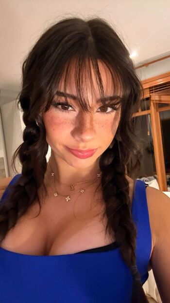 Mikayla Campinos