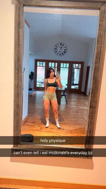 Mikayla Campinos
