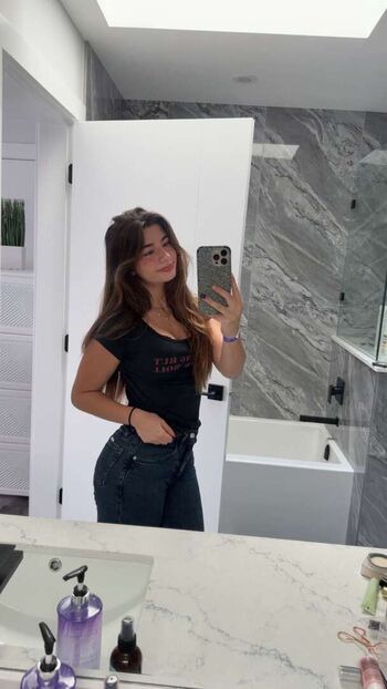 Mikayla Campinos