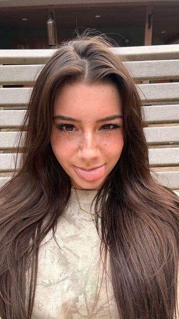 Mikayla Campinos