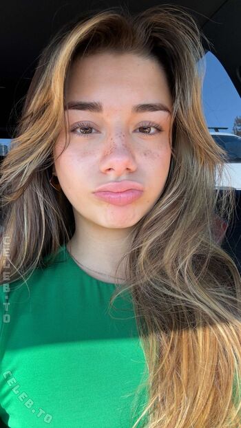 Mikayla Campinos