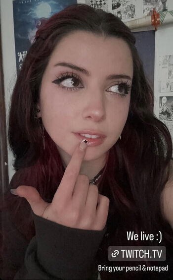 Leaked Mikiexe page private photo viral onlyfans