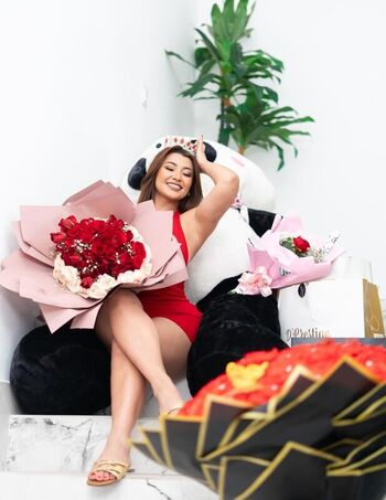 Milagro Flores