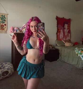 Leaked Mildhippie private photo viral onlyfans