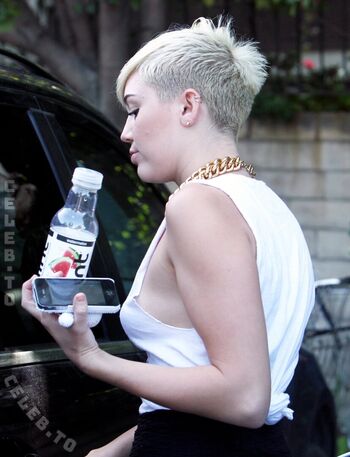 Leaked Miley cyrus page private photo viral onlyfans