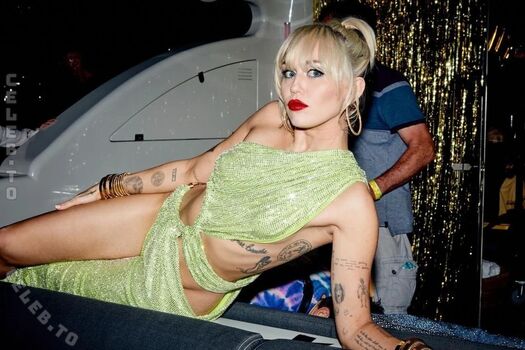 Leaked Miley cyrus page private photo viral onlyfans