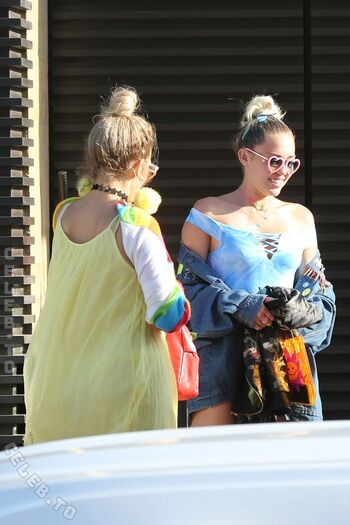 Leaked Miley cyrus private photo viral onlyfans