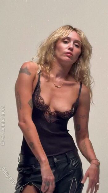 Leaked Miley cyrus page private photo viral onlyfans