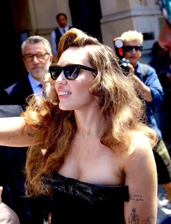 Leaked Miley cyrus page private photo viral onlyfans