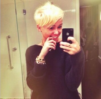 Leaked Miley cyrus page private photo viral onlyfans