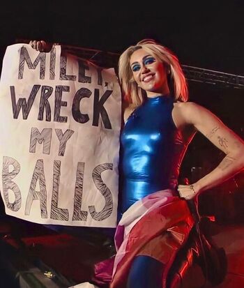 Leaked Miley cyrus page private photo viral onlyfans