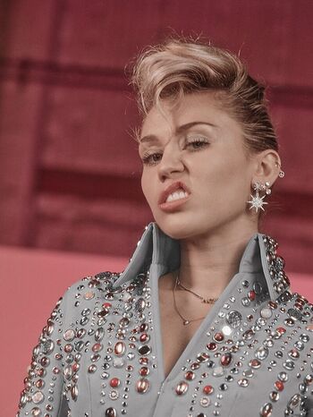 Leaked Miley cyrus private photo viral onlyfans