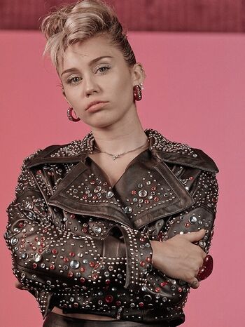 Leaked Miley cyrus private photo viral onlyfans