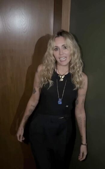 Leaked Miley cyrus private photo viral onlyfans