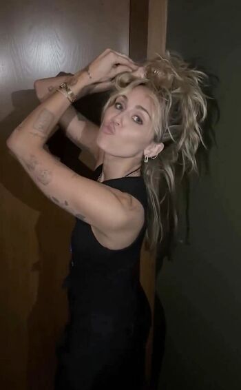 Leaked Miley cyrus private photo viral onlyfans