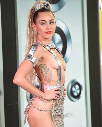 Leaked Miley cyrus private photo viral onlyfans