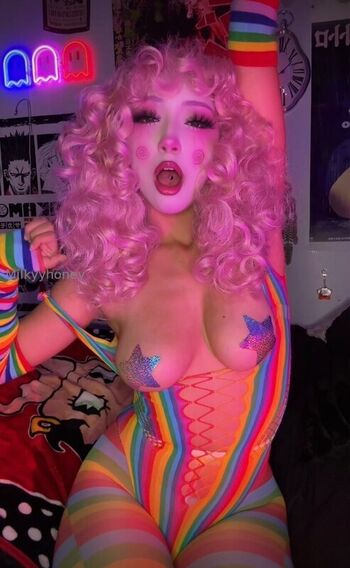 Leaked Milk h oney private photo viral onlyfans