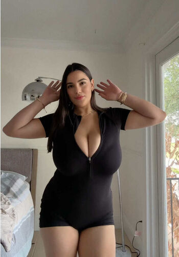Leaked Leezipotato/ private photo viral onlyfans