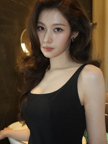 Leaked Minatozaki sana page private photo viral onlyfans