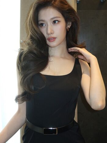 Minatozaki Sana