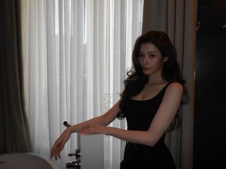 Minatozaki Sana