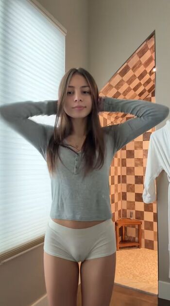 Leaked Minicaryn private photo viral onlyfans