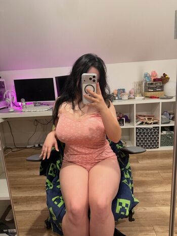 Leaked Miniloonaa private photo viral onlyfans