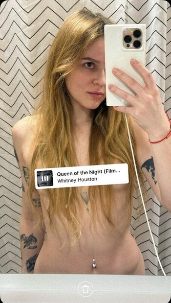 Leaked Minilubov private photo viral onlyfans