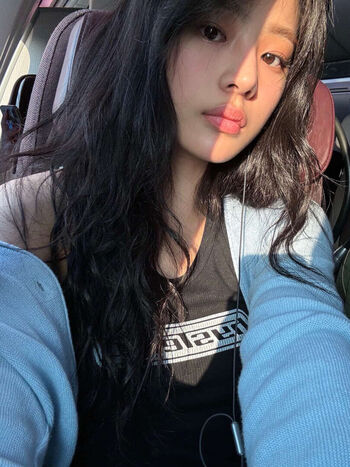 Minji (NewJeans)