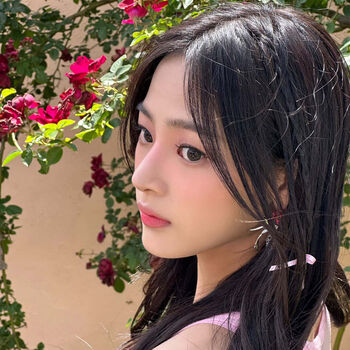 Minji (NewJeans)