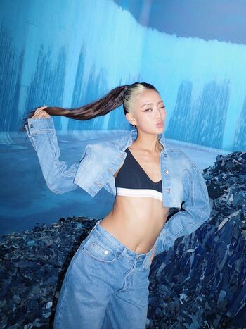 Minnie (Nicha Yontararak - I-dle