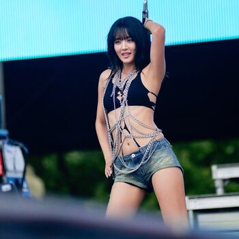 Minnie (Nicha Yontararak - I-dle
