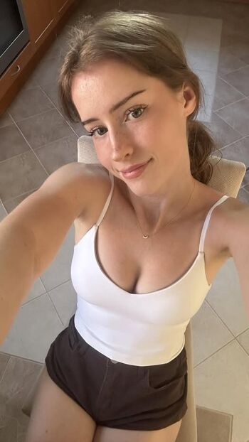 Leaked Mira  page private photo viral onlyfans