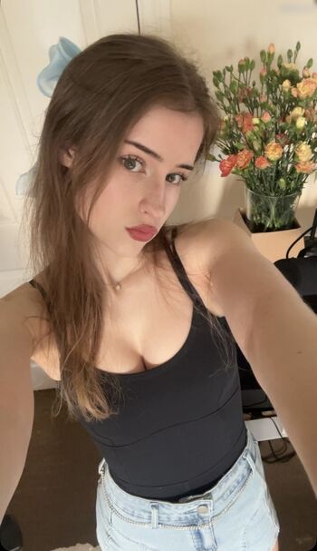 Leaked Mira szalma private photo viral onlyfans
