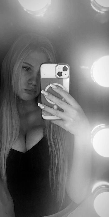 Leaked Miris salinas page private photo viral onlyfans