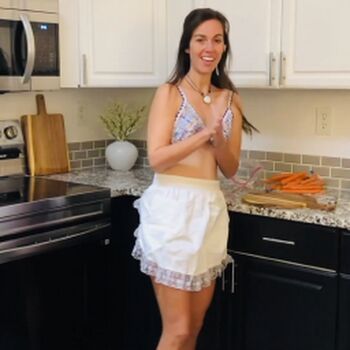 Miss Bell ASMR