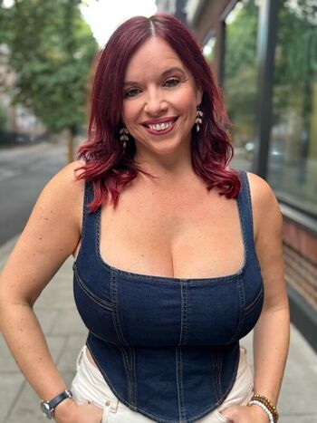 Leaked Missdaintykatie private photo viral onlyfans