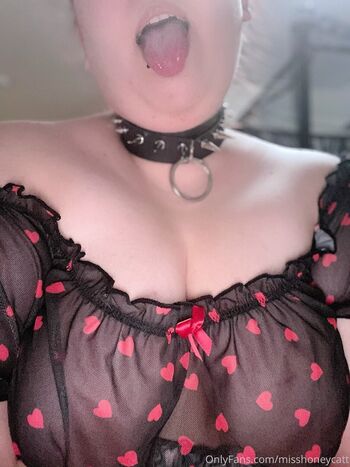 Leaked Misshoneycatt private photo viral onlyfans