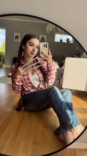 MissMikkaa