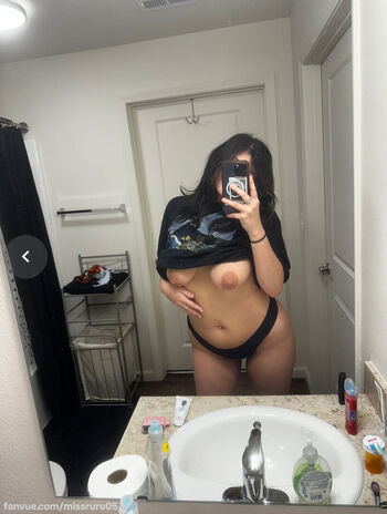 Missruru05